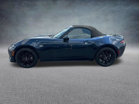 Used 2025 MAZDA MX-5 Miata Club w/ Weather Package RWD image 14