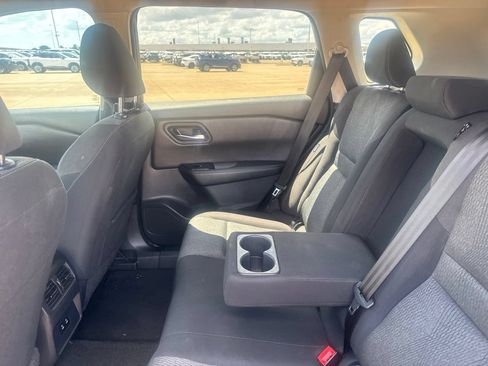 Certified 2024 Nissan Rogue SV FWD image 36