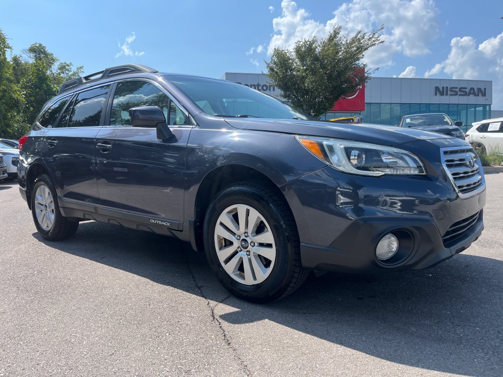 Used 2015 Subaru Outback 2.5i Premium AWD/4WD image 2