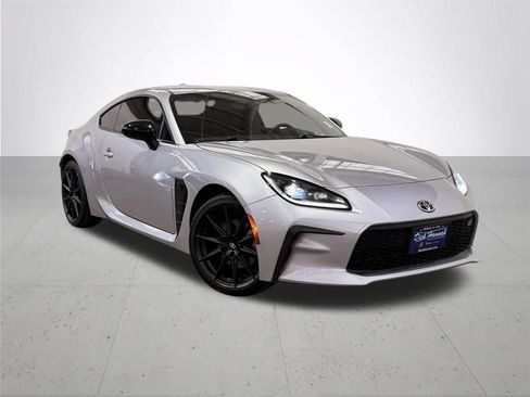 Used 2023 Toyota GR86 Premium RWD image 7