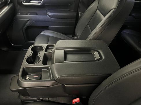 Used 2025 GMC Sierra 1500 SLT image 29