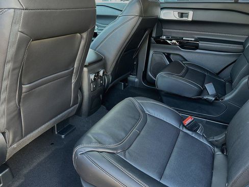 Used 2023 Ford Explorer ST w/ Equipment Group 401A image 9