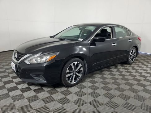 Used 2017 Nissan Altima 2.5 SR image 8