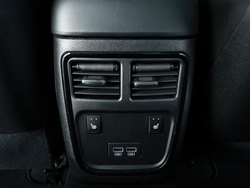 Used 2023 Chrysler 300 S w/ Comfort Group RWD image 31