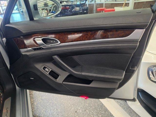 Used 2015 Porsche Panamera w/ Premium Package Plus RWD image 32