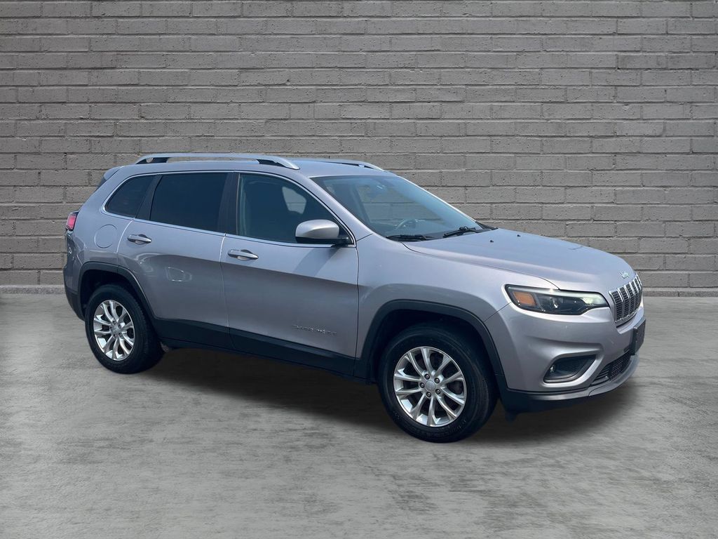 Used 2019 Jeep Cherokee Latitude w/ Popular Appearance Group AWD/4WD image 7