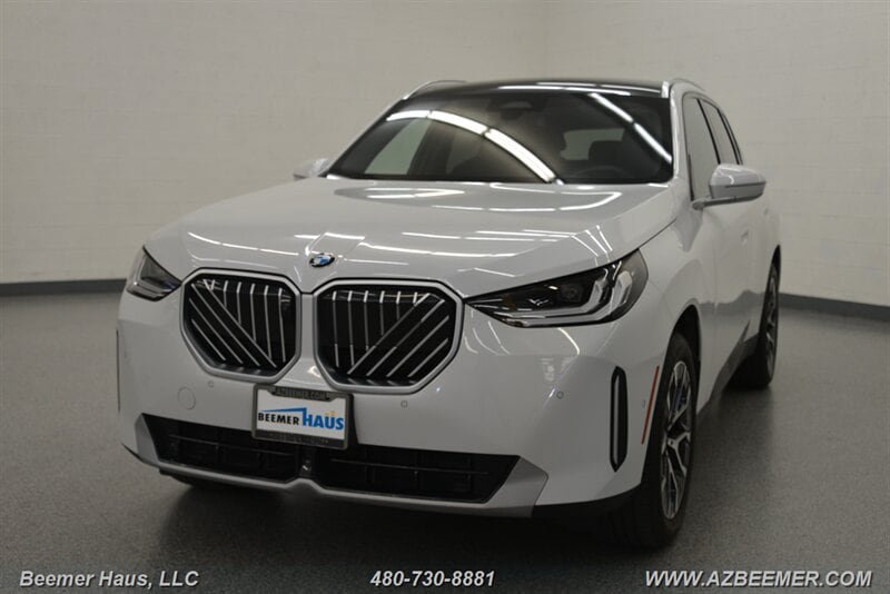 Used 2025 BMW X3 xDrive30i w/ Premium Package AWD/4WD image 1