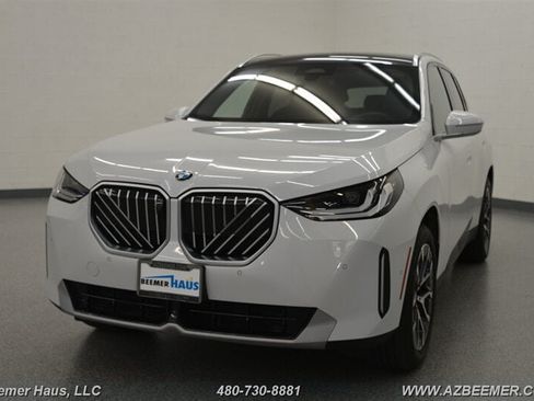 Used 2025 BMW X3 xDrive30i w/ Premium Package AWD/4WD image 1