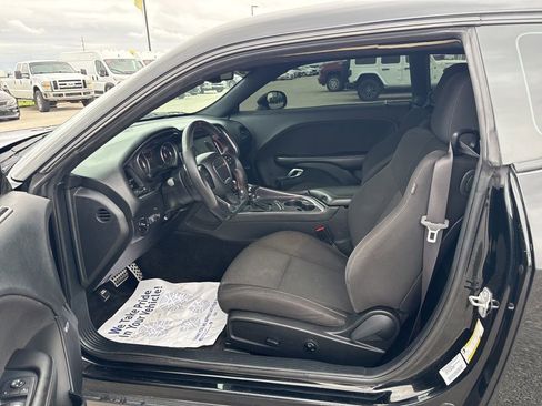 Used 2015 Dodge Challenger R/T Scat Pack RWD image 21