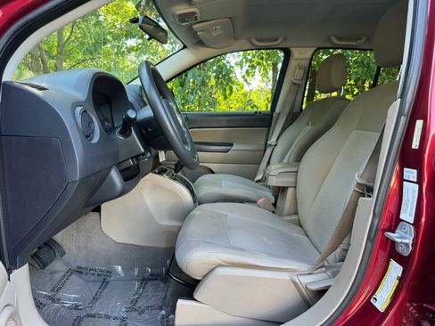 Used 2012 Jeep Compass Sport FWD image 13