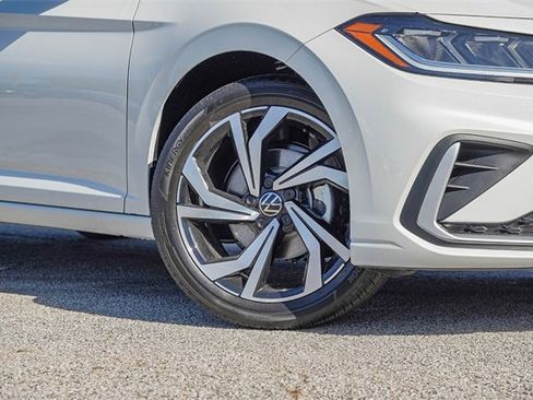 New 2026 Volkswagen Jetta SEL image 2