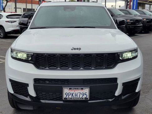 Used 2024 Jeep Grand Cherokee L Altitude RWD image 32