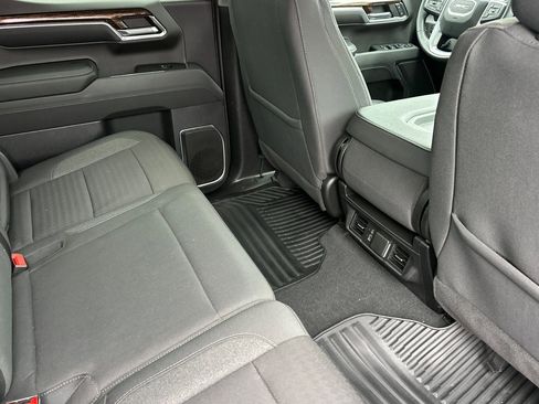 Used 2023 GMC Sierra 1500 Elevation image 18
