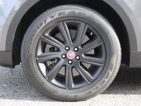 Used 2019 Jaguar E-PACE S image 39