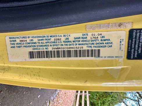 Used 2004 Volkswagen Beetle GL image 8