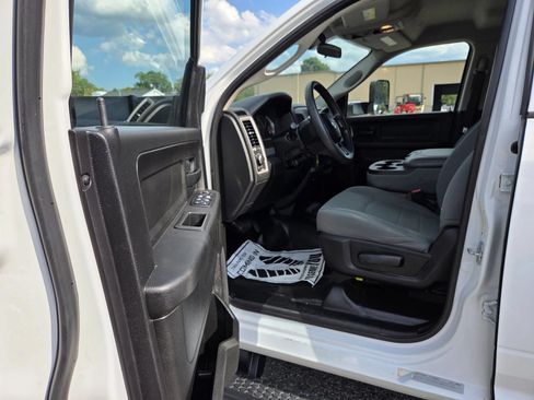 Used 2018 RAM 3500 Tradesman w/ Popular Equipment Group RWD image 14