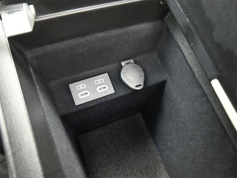 Used 2024 Lexus ES 350 w/ Premium Package image 17