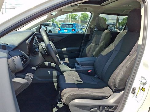 Used 2024 Subaru Outback Premium AWD/4WD image 14