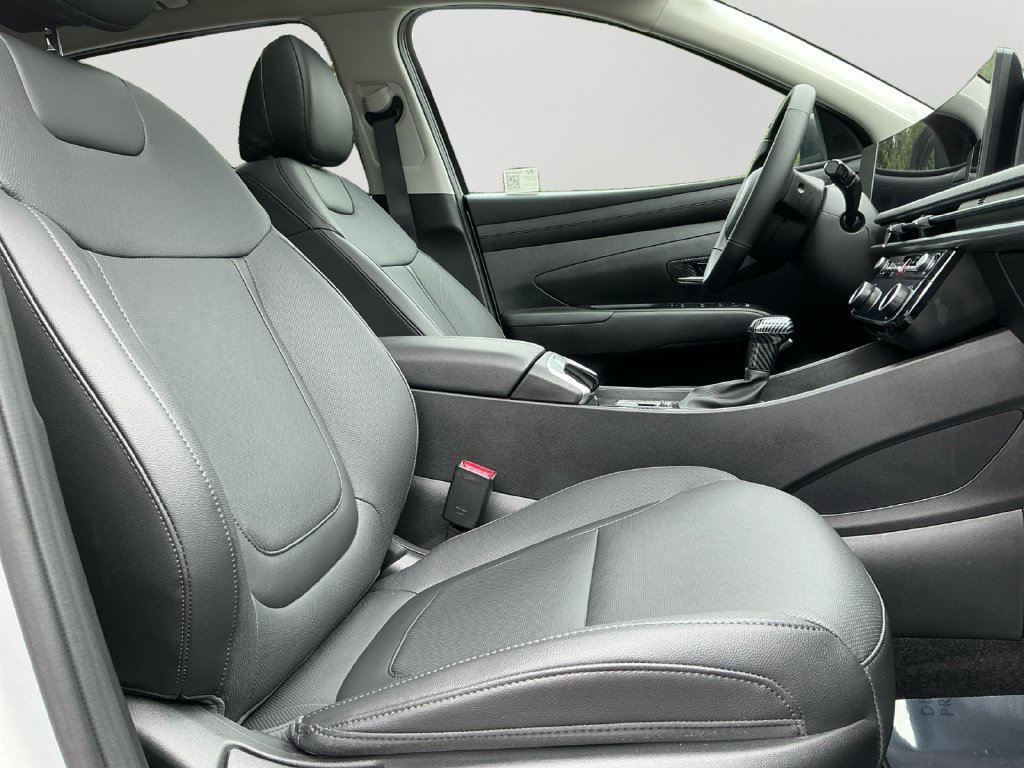 Used 2025 Hyundai Tucson SEL FWD image 12