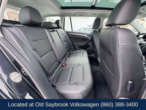 Used 2018 Volkswagen Golf SE image 20