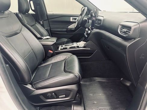 Used 2022 Ford Explorer ST w/ Equipment Group 401A image 10