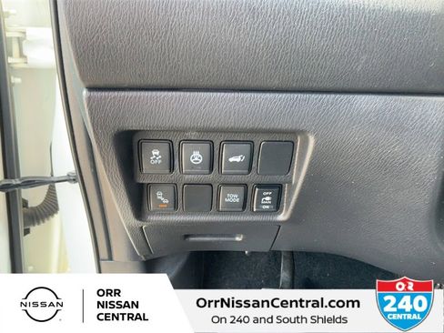 Used 2018 Nissan Pathfinder Platinum image 20