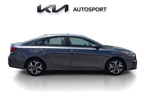 Used 2020 Kia Forte LXS FWD image 7