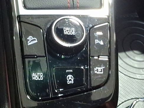 Used 2023 Kia Sportage SX image 25