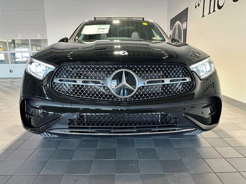 New 2026 Mercedes-Benz GLC 300 4MATIC image 2