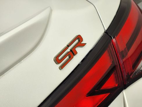 Certified 2025 Nissan Sentra SR FWD image 11