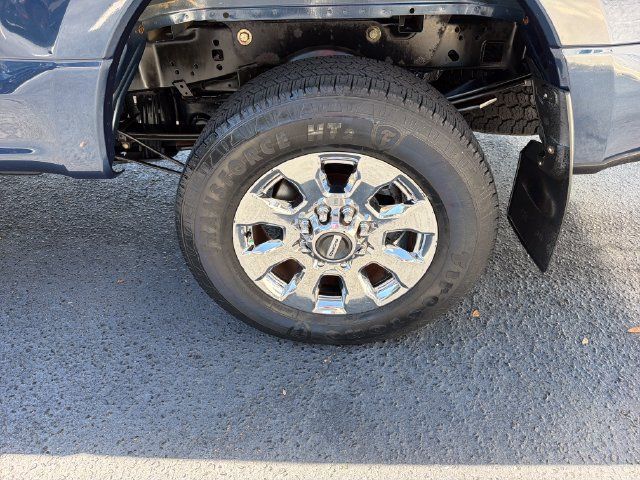 Used 2017 Ford F250 Lariat w/ Chrome Package AWD/4WD image 30