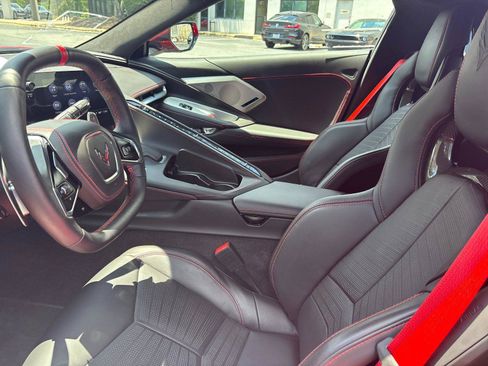 Used 2023 Chevrolet Corvette Stingray Premium Cpe w/ Z51 Performance Package RWD image 15