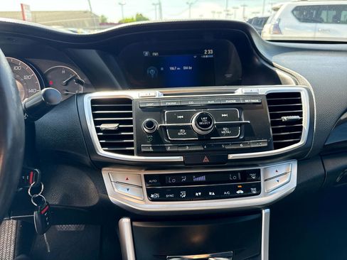 Used 2014 Honda Accord Sport image 20