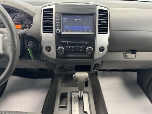 Used 2019 Nissan Frontier SV image 20