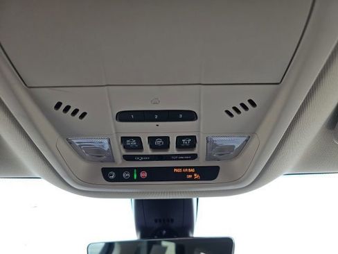 Used 2022 Buick Enclave Premium w/ Experience Buick Package image 54