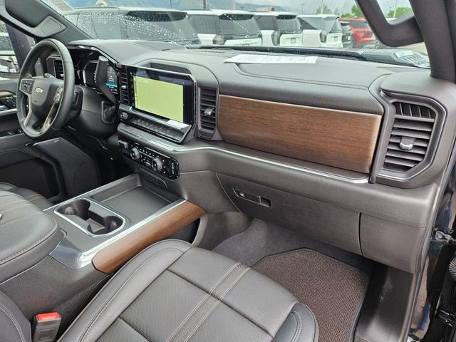 Used 2024 Chevrolet Silverado 2500 High Country w/ High Country Premium Package AWD/4WD image 34