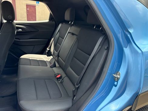Used 2023 Chevrolet TrailBlazer RS FWD image 11