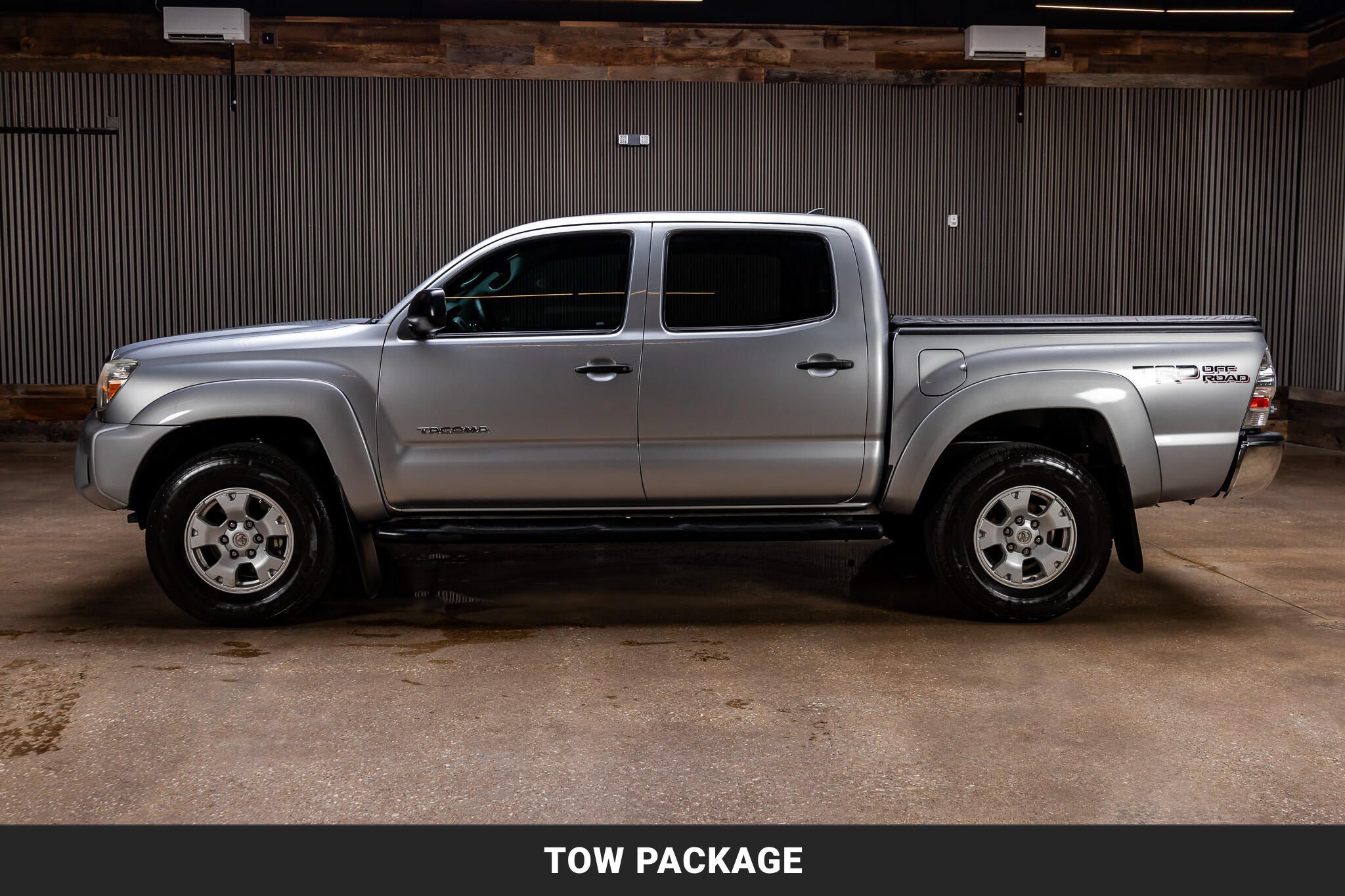 Used 2015 Toyota Tacoma 4x4 Double Cab w/ TRD Off-Road Package image 5