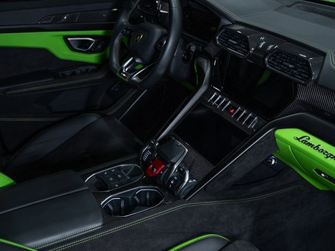 Used 2023 Lamborghini Urus S image 60