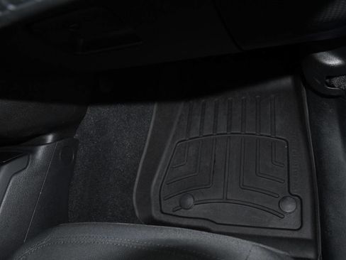 Used 2022 Jeep Wrangler Sport image 25