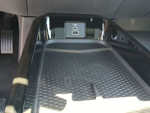 New 2025 Ford Mustang Mach-E Premium image 24