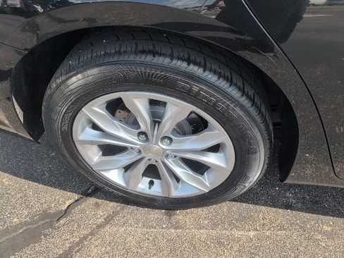 Used 2019 Chevrolet Malibu LT FWD image 13