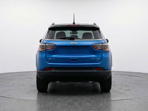 Used 2025 Jeep Compass Limited image 7