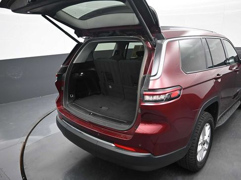 Used 2022 Jeep Grand Cherokee L Laredo w/ Luxury Tech Group I AWD/4WD image 23