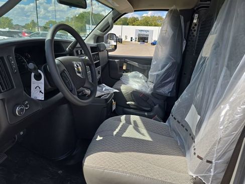 New 2025 Chevrolet Express 2500 w/ Driver Convenience Package image 5