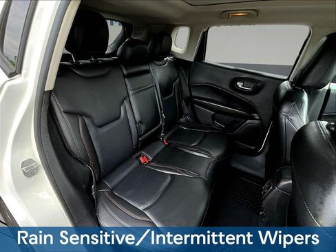 Used 2018 Jeep Compass Trailhawk w/ Leather Interior Group AWD/4WD image 28