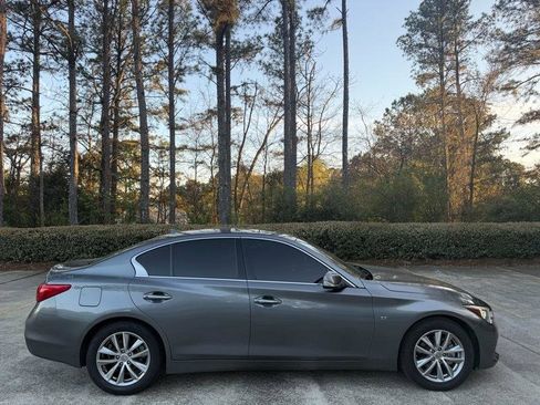 Used 2015 INFINITI Q50 2.0t w/ Moonroof Package image 9