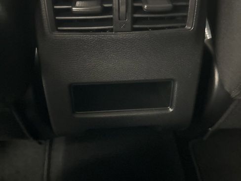 Used 2023 Mitsubishi Outlander ES image 27