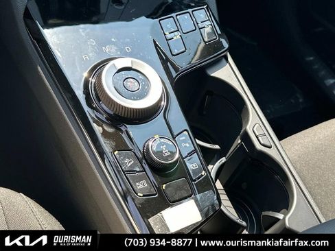 New 2025 Kia Sportage LX image 13