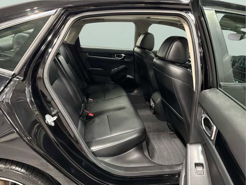 Used 2022 Honda Civic Touring image 27